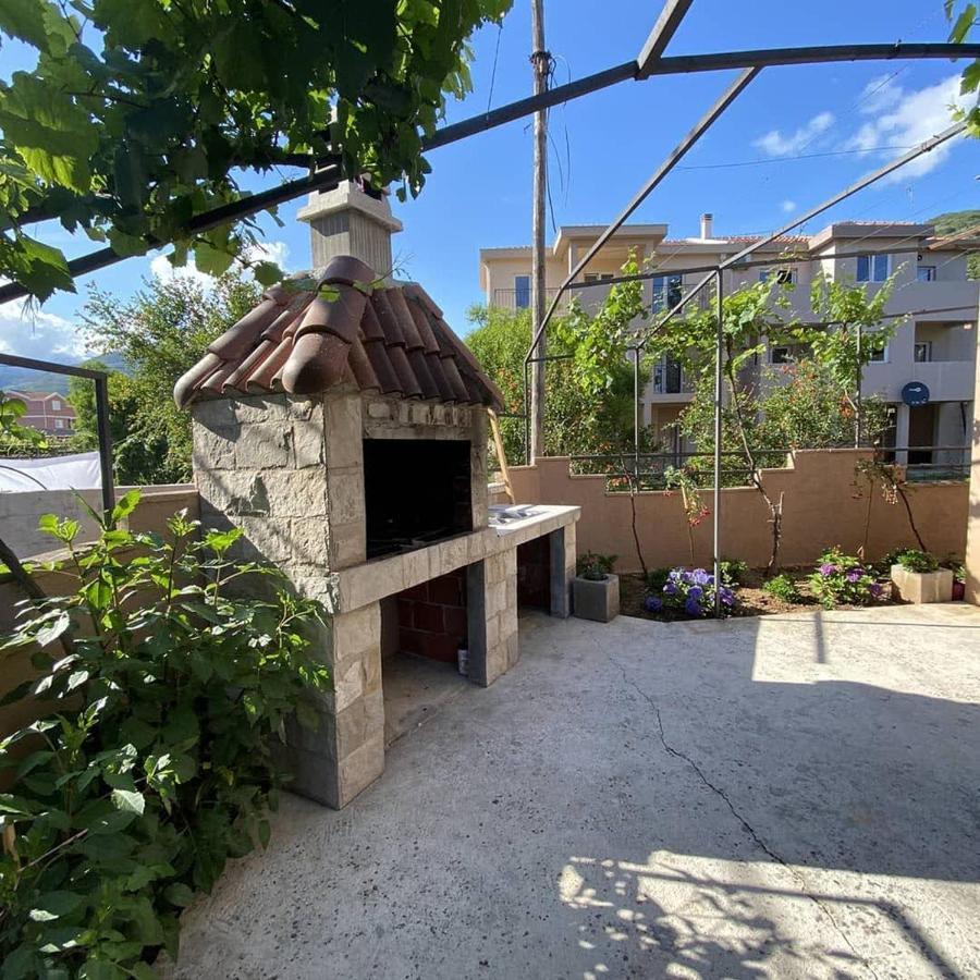Petkovic Accommodation Tivat Extérieur photo